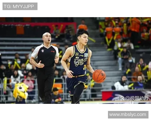 CBA精彩回顾广东队与同曦队对决集锦分析与精彩瞬间分享 CBA精彩回顾广东队与同曦队对决集锦分析与精彩瞬间分享