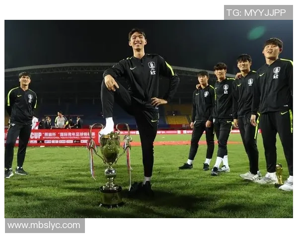 亚青赛精彩对决韩国队挑战中国队争夺亚洲青年足球荣誉 亚青赛精彩对决韩国队挑战中国队争夺亚洲青年足球荣誉