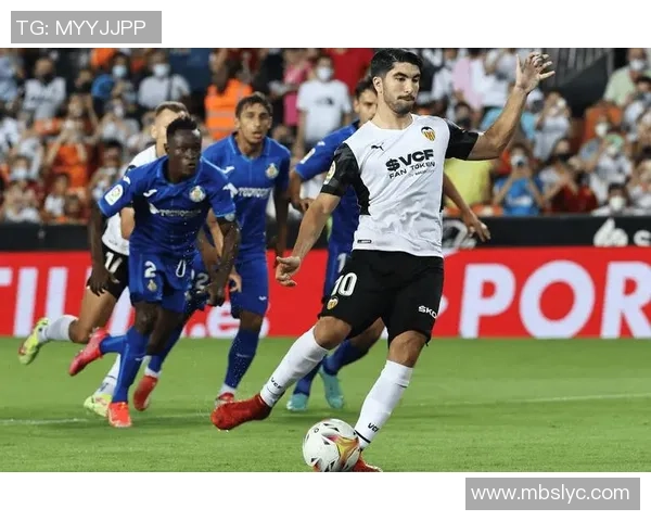 菲科西宁与同塔的精彩对决分析及赛前预测 菲科西宁与同塔的精彩对决分析及赛前预测